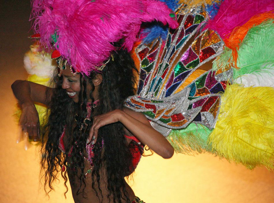 Karneval_feiern_wie_in_Rio_de_Janeiro_mit_der_Sambashow_von_Rio_Carnaval_08